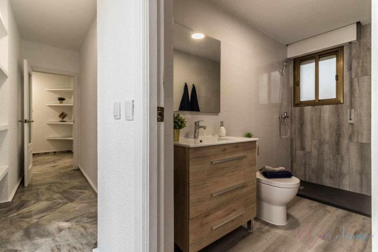 Apartamento a estrenar en pleno centro con garaje Huelva Exterior foto
